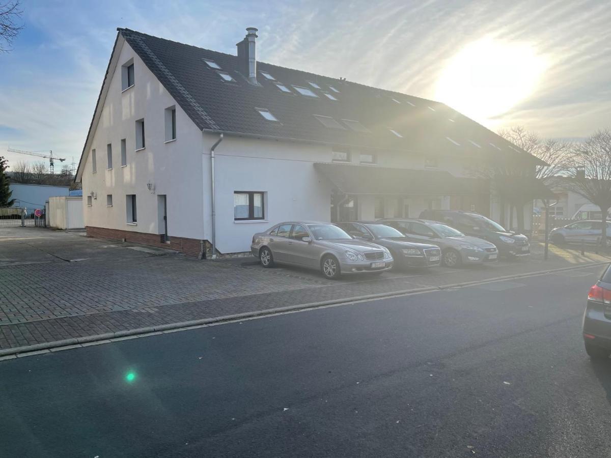 Bed4You Gaestehaus 1 Bergshausen Bagian luar foto