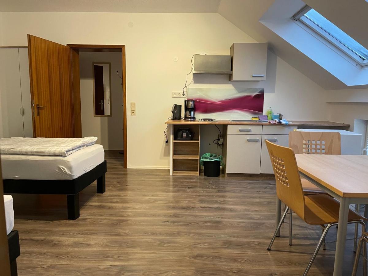 Bed4You Gaestehaus 1 Bergshausen Bagian luar foto