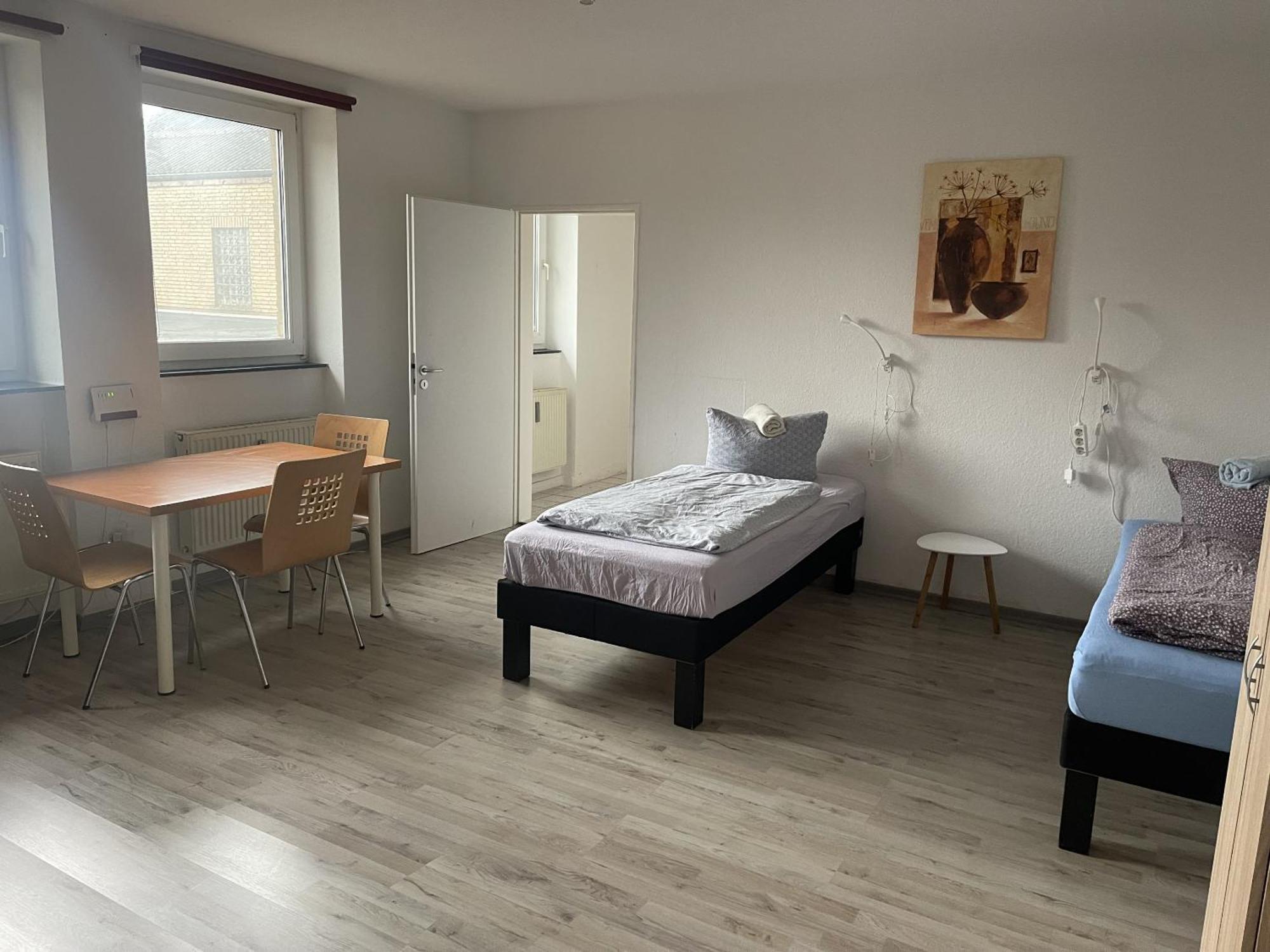 Bed4You Gaestehaus 1 Bergshausen Ruang foto