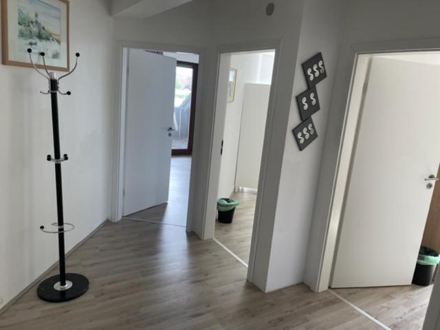 Bed4You Gaestehaus 1 Bergshausen Bagian luar foto